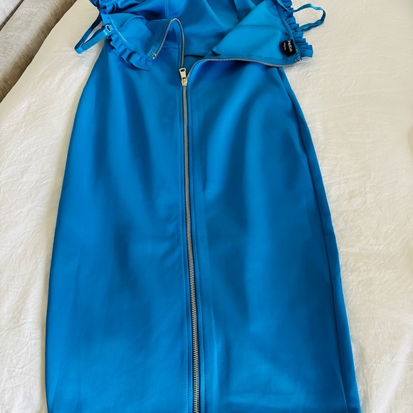Bebe bodycon dress with ruffles 💙 - Picture 7 of 13